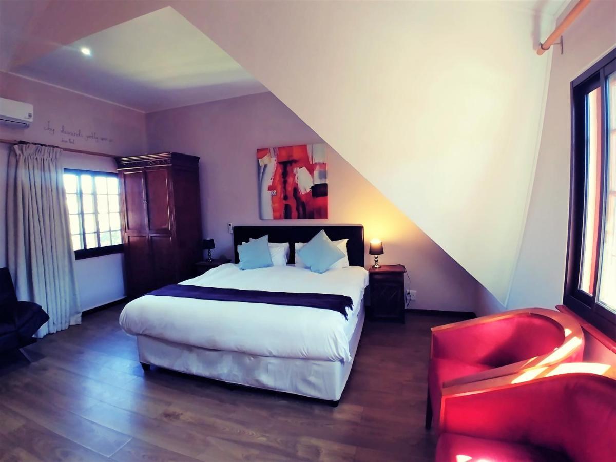 Winelands Villa Guesthouse And Cottages Съмърсет Уест Екстериор снимка