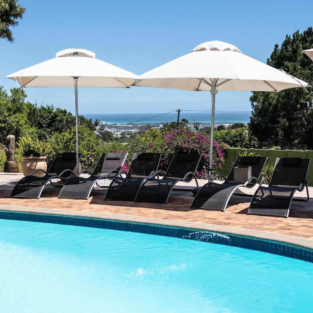 Winelands Villa Guesthouse And Cottages Съмърсет Уест Екстериор снимка