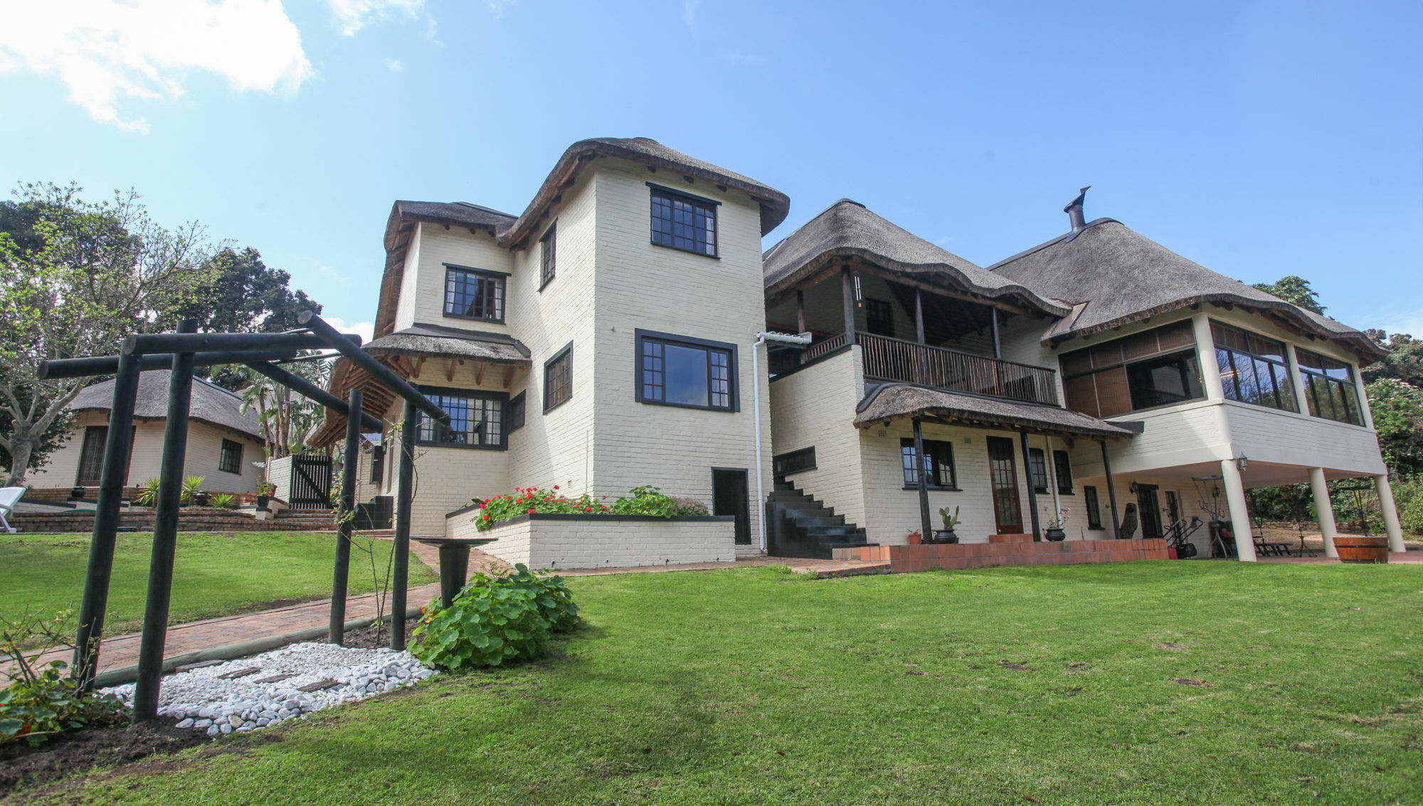 Winelands Villa Guesthouse And Cottages Съмърсет Уест Екстериор снимка